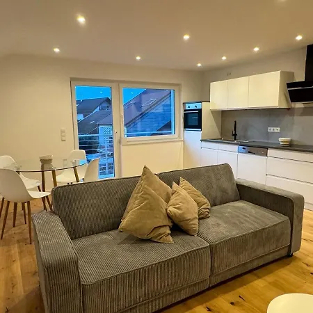 Moderne 2-zimmer-wohnung * Leutenbach (Rems-Murr)