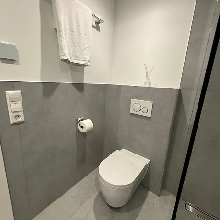 Moderne 2-zimmer-wohnung 公寓 *